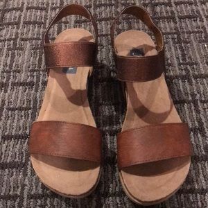Natural Reflections leather wedge sandal